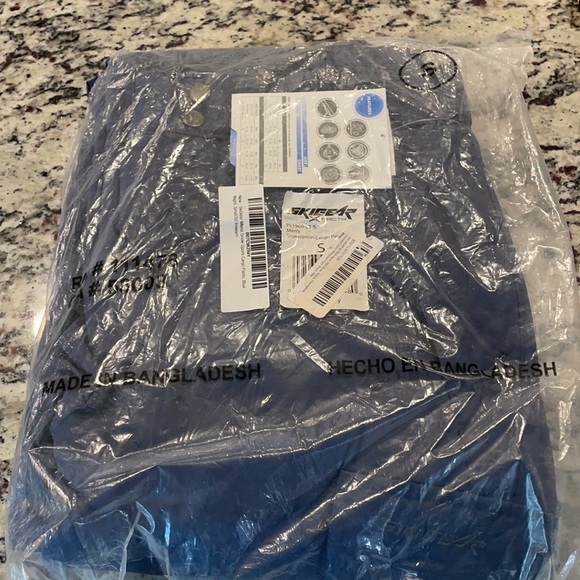 SOLD - Arctix SnowGear Men’s Blue Night Snow Sports Cargo Pants Size S - Picture 3 of 5